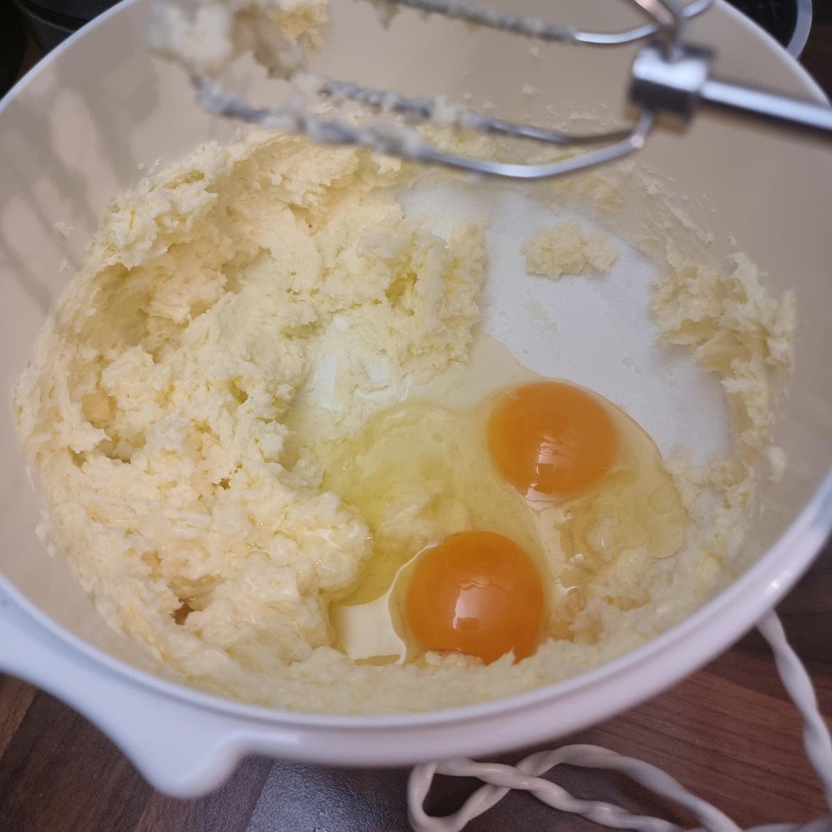 Zitronen-Holunderblüten-Kuchen - Rezept - Bild Nr. 17392