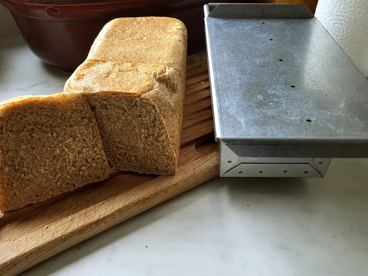 Rezept: Buttertoast aus Sauerteig Bild Nr. 17404 Buttertoast aus Sauerteig - Rezept - Bild Nr. 17404