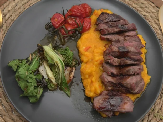 Teriyaki-Rind mit Hokkaido-Tonka-Stampf und Pak Choi - Rezept - Bild Nr. 17403