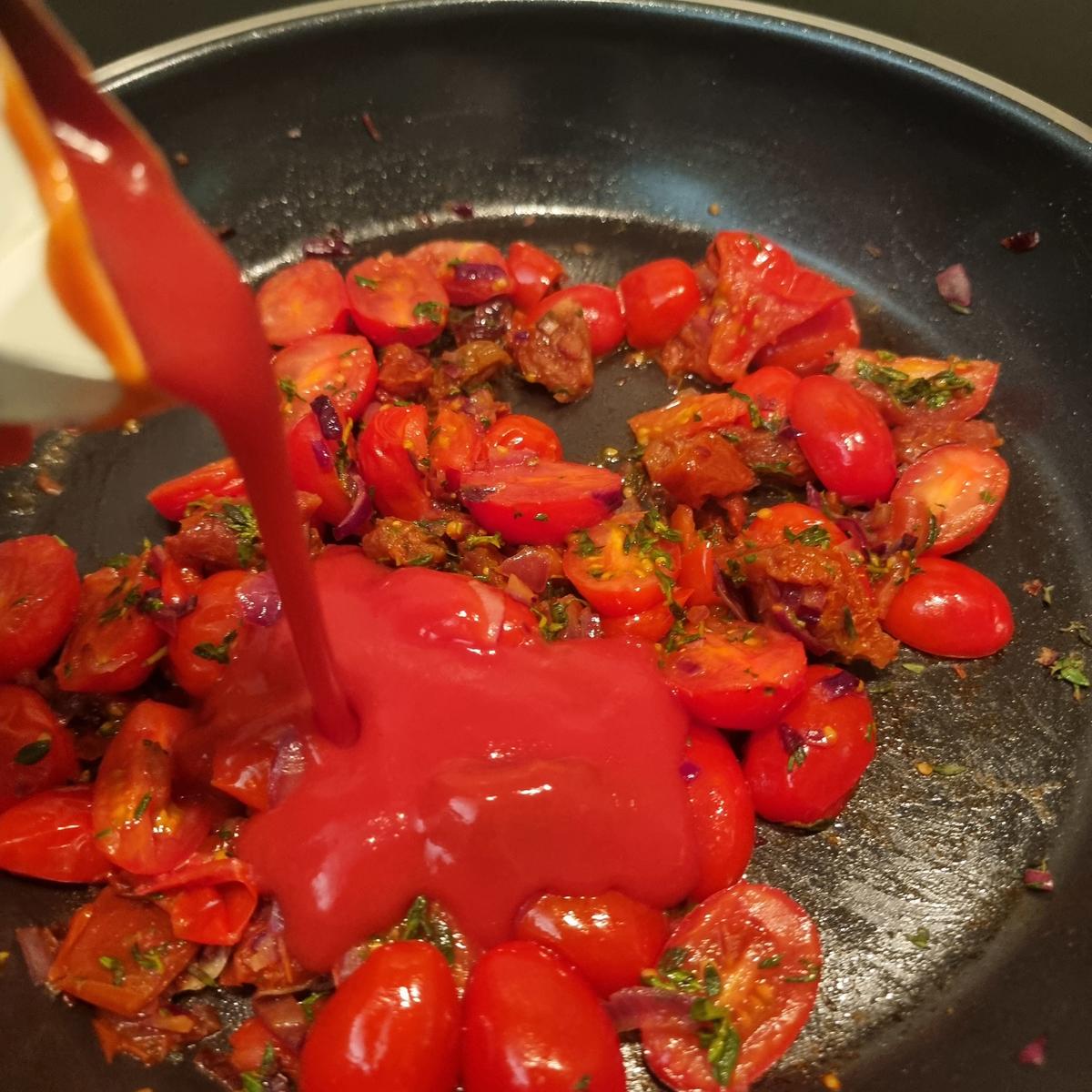 Pasta mit Tomatensauce - Rezept - Bild Nr. 17410