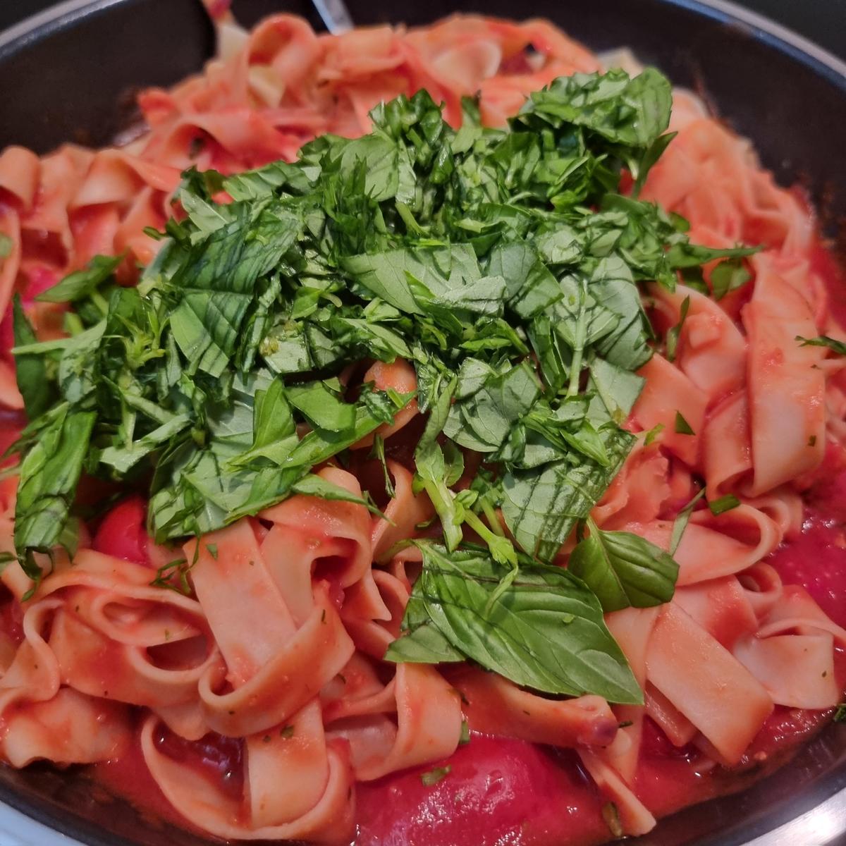 Pasta mit Tomatensauce - Rezept - Bild Nr. 17418