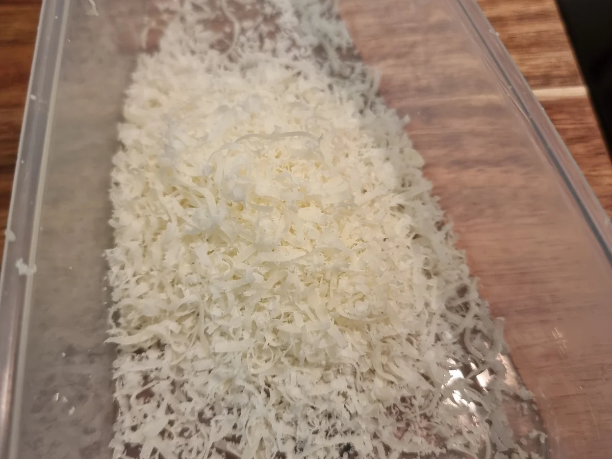 Spargel -Frittata mit Räucherlachs und Schnittlauch-Creme fraiche - Rezept - Bild Nr. 17412