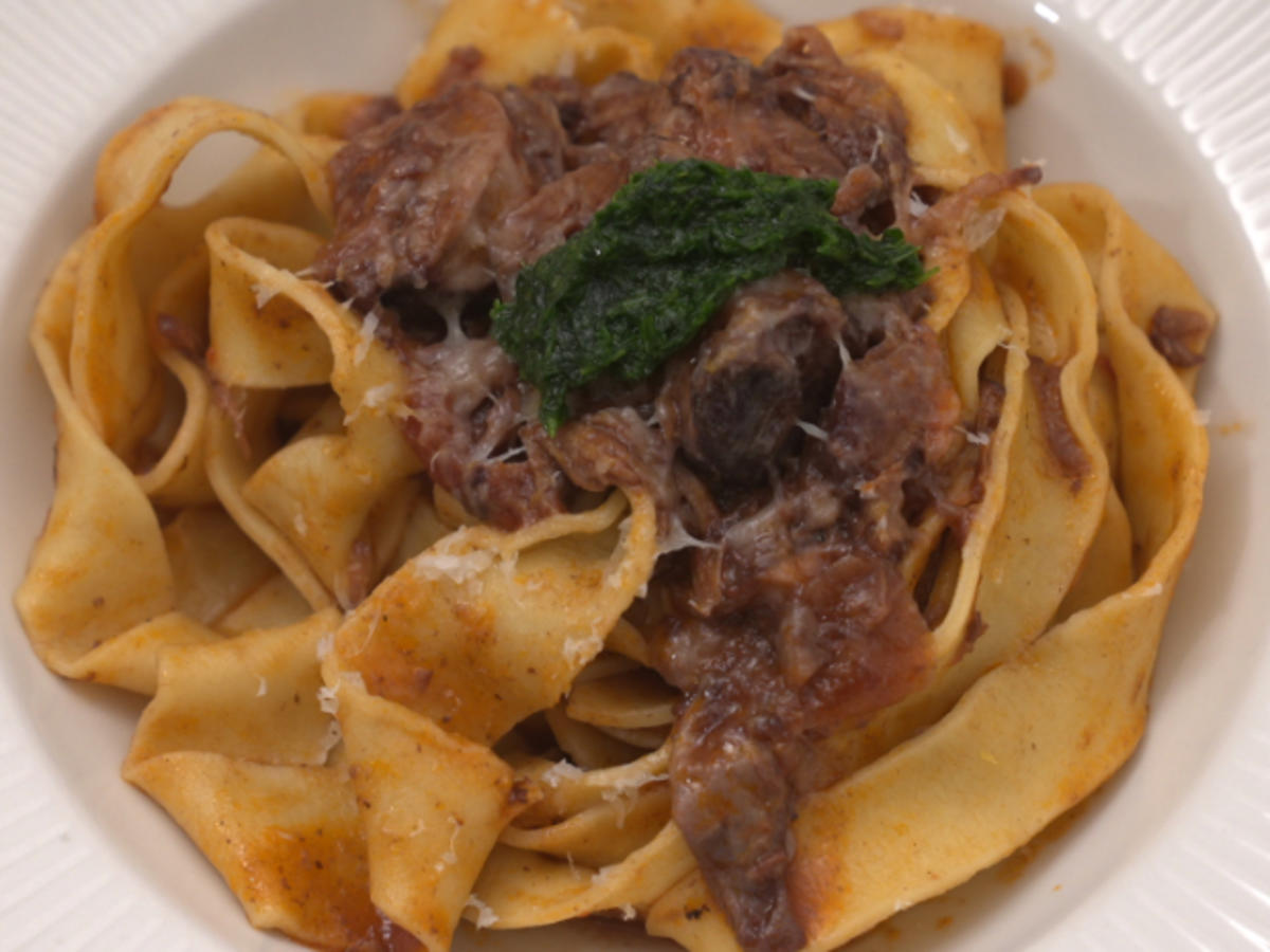 Ossobuco Ragù mit Tagliatelle und Gremolata - Rezept - Bild Nr. 17418