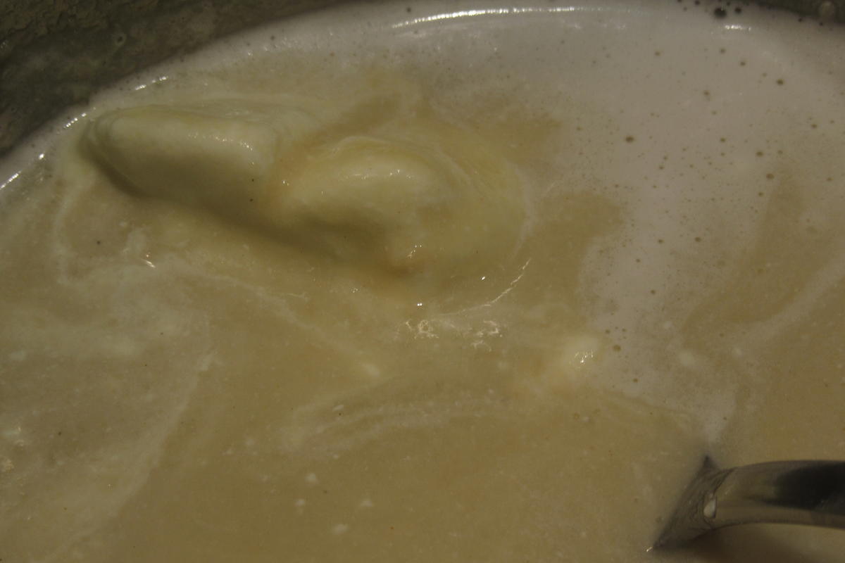 Suppen - Cremige Knoblauchsuppe - Rezept - Bild Nr. 17421