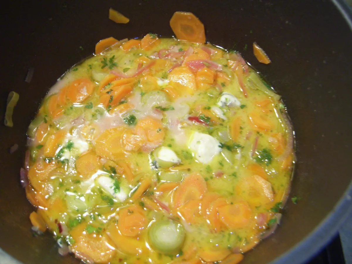 Lauch-Möhren mit Sauce Hollandaise und Huller - Rezept - Bild Nr. 17422