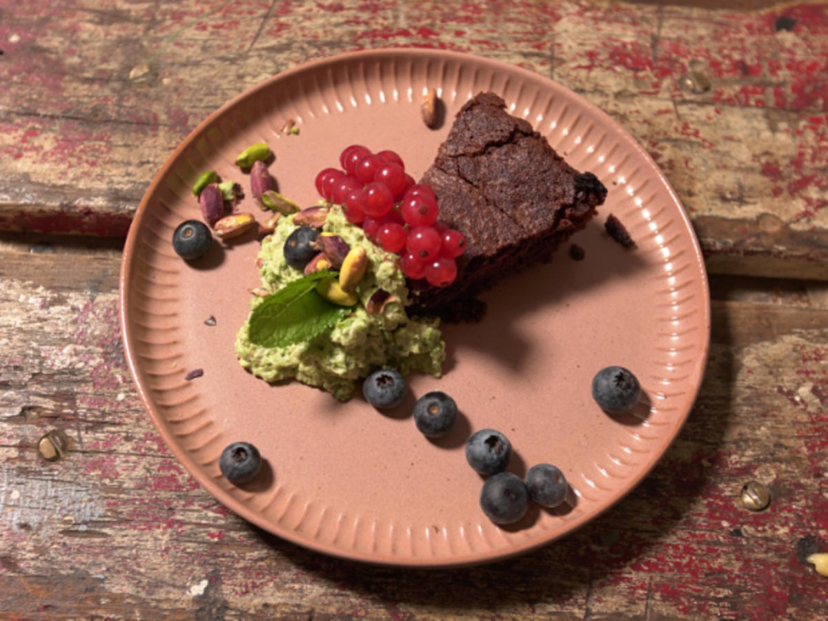 Schokokuchen an Pistaziencreme - Rezept - Bild Nr. 17420