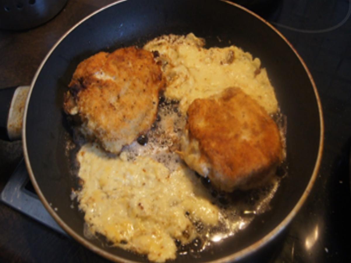 Gefülltes Hähnchenbrustfilet mit Spargel, Petersiliensauce und Drillingen - Rezept - Bild Nr. 7
