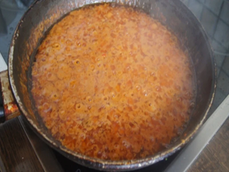 Hähnchenbrust-Paprika-Zwiebel-Spieße mit Currysauce und Pommes Frites - Rezept - Bild Nr. 12