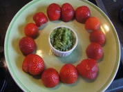 Erdbeeren mit Basilikum-Zucker-Dipp - Rezept - Bild Nr. 2