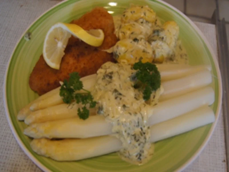 Spargel mit Schollenfilet und Rahm-Drillingen - Rezept - Bild Nr. 17