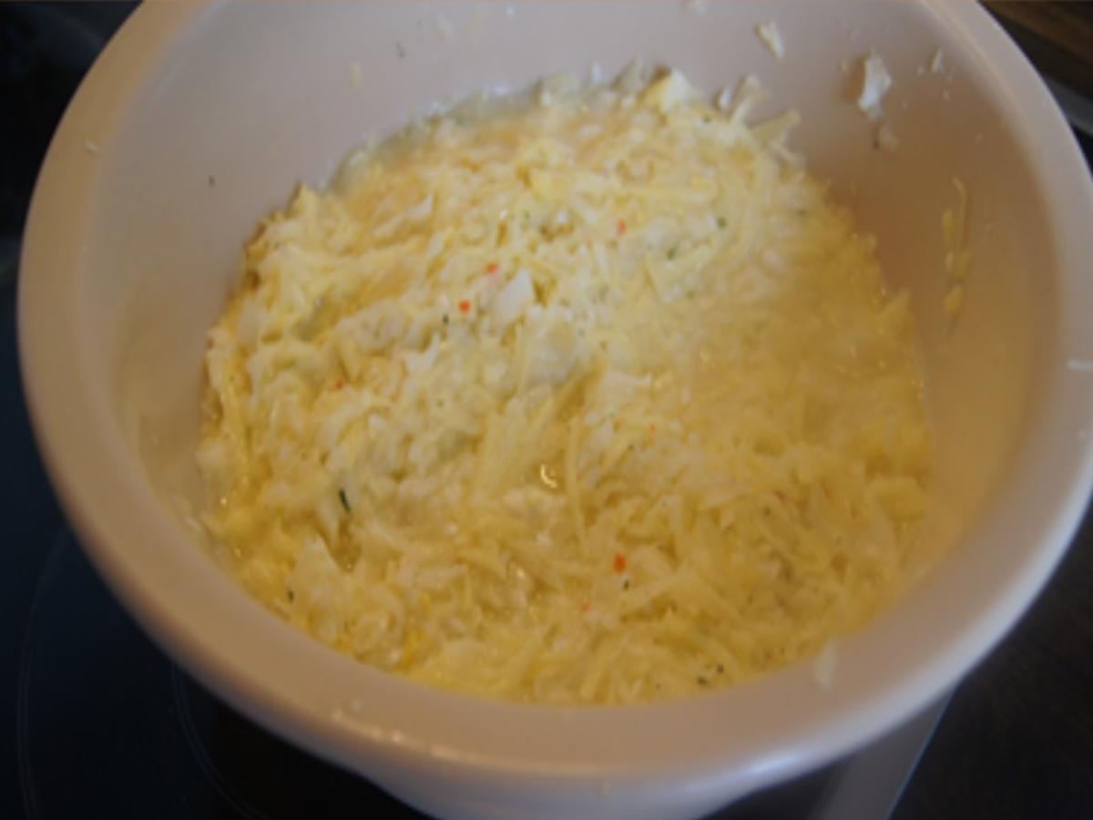 Spargel-Kartoffel-Rösti mit Wildlachs und Crème Fraîche-Honig-Senf-Sauce - Rezept - Bild Nr. 17428