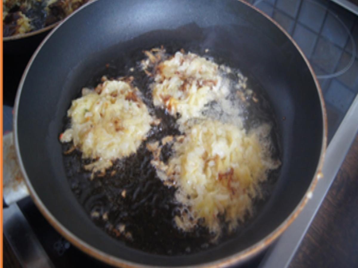 Spargel-Kartoffel-Rösti mit Wildlachs und Crème Fraîche-Honig-Senf-Sauce - Rezept - Bild Nr. 17429