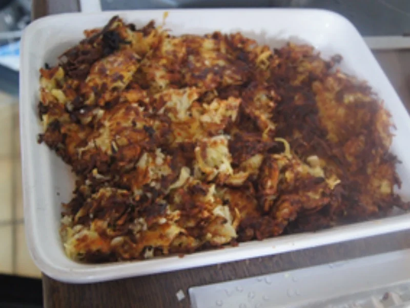 Spargel-Kartoffel-Rösti mit Wildlachs und Crème Fraîche-Honig-Senf-Sauce - Rezept - Bild Nr. 17431