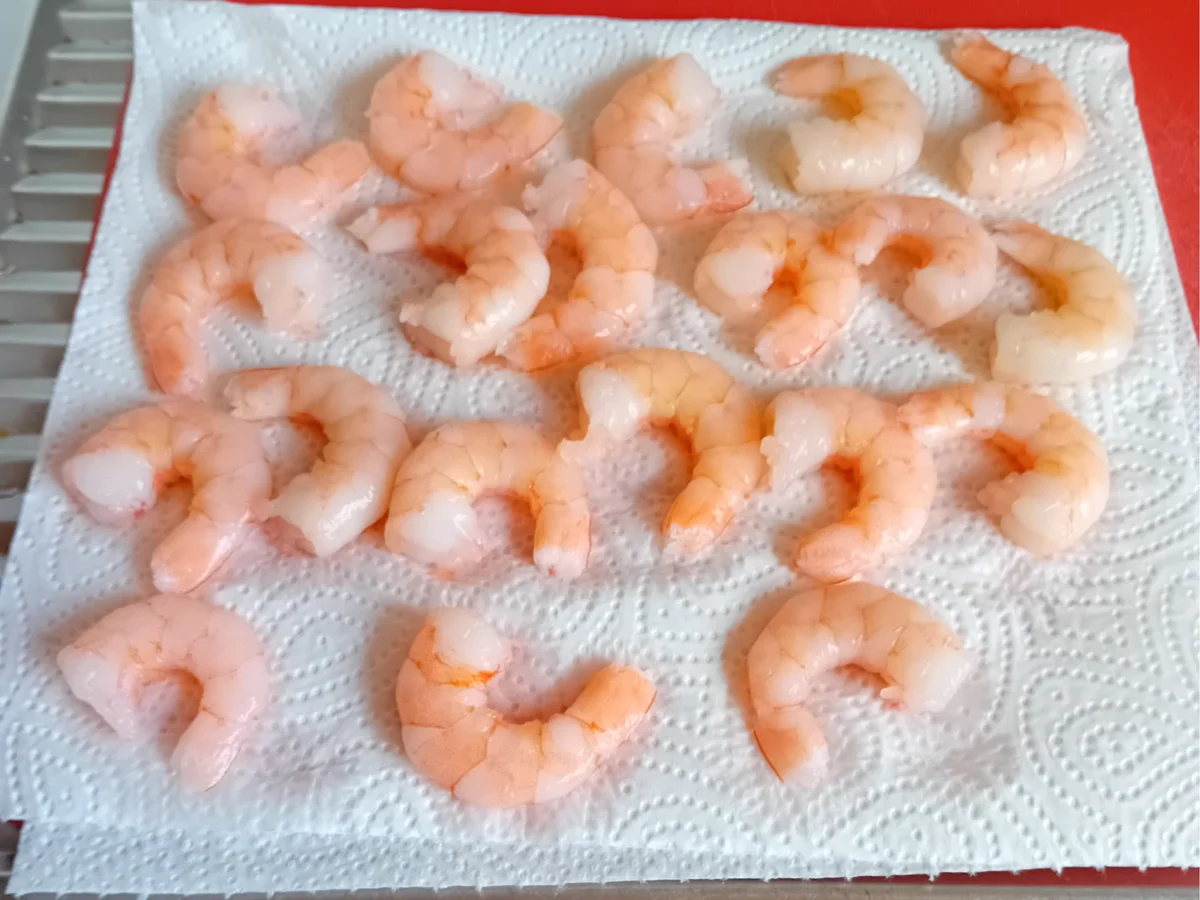 Spaghetti mit Kräuter-Pesto und Garnelen - Rezept - Bild Nr. 3