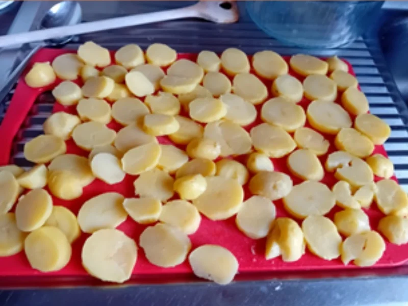 Brathering mit herzhaften Speck-Bratkartoffeln und Gewürzgurke - Rezept - Bild Nr. 17428