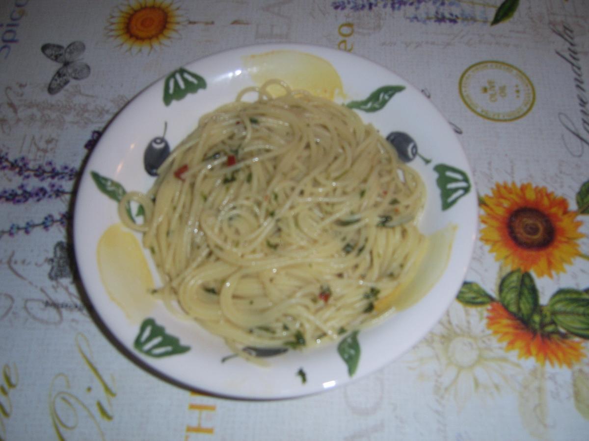 Spaghetti aglio e olio - Rezept - Bild Nr. 17445