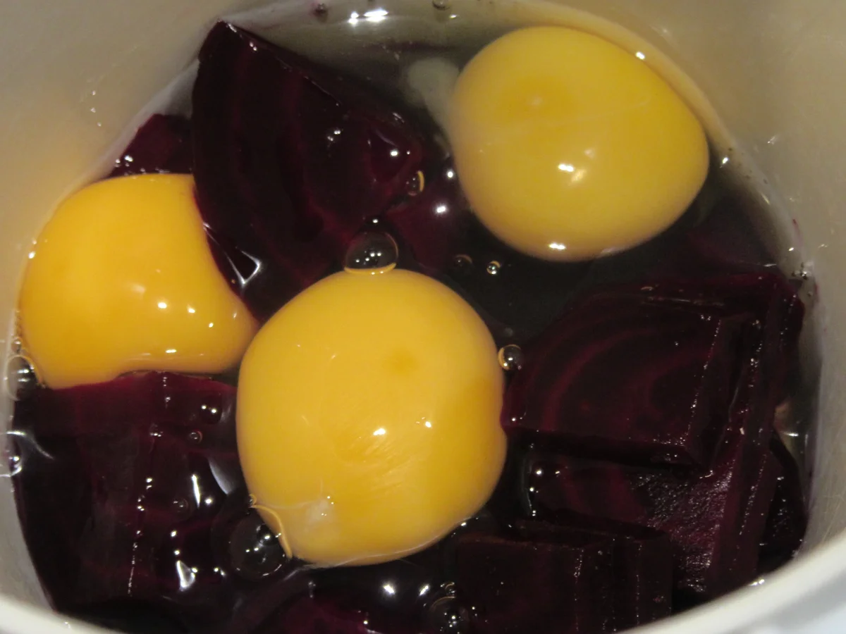 Knödel: Rote-Bete-Knödel auf Lauchgemüse - Rezept - Bild Nr. 17447