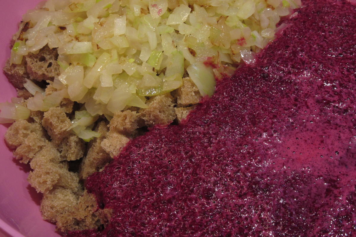 Knödel: Rote-Bete-Knödel auf Lauchgemüse - Rezept - Bild Nr. 17449
