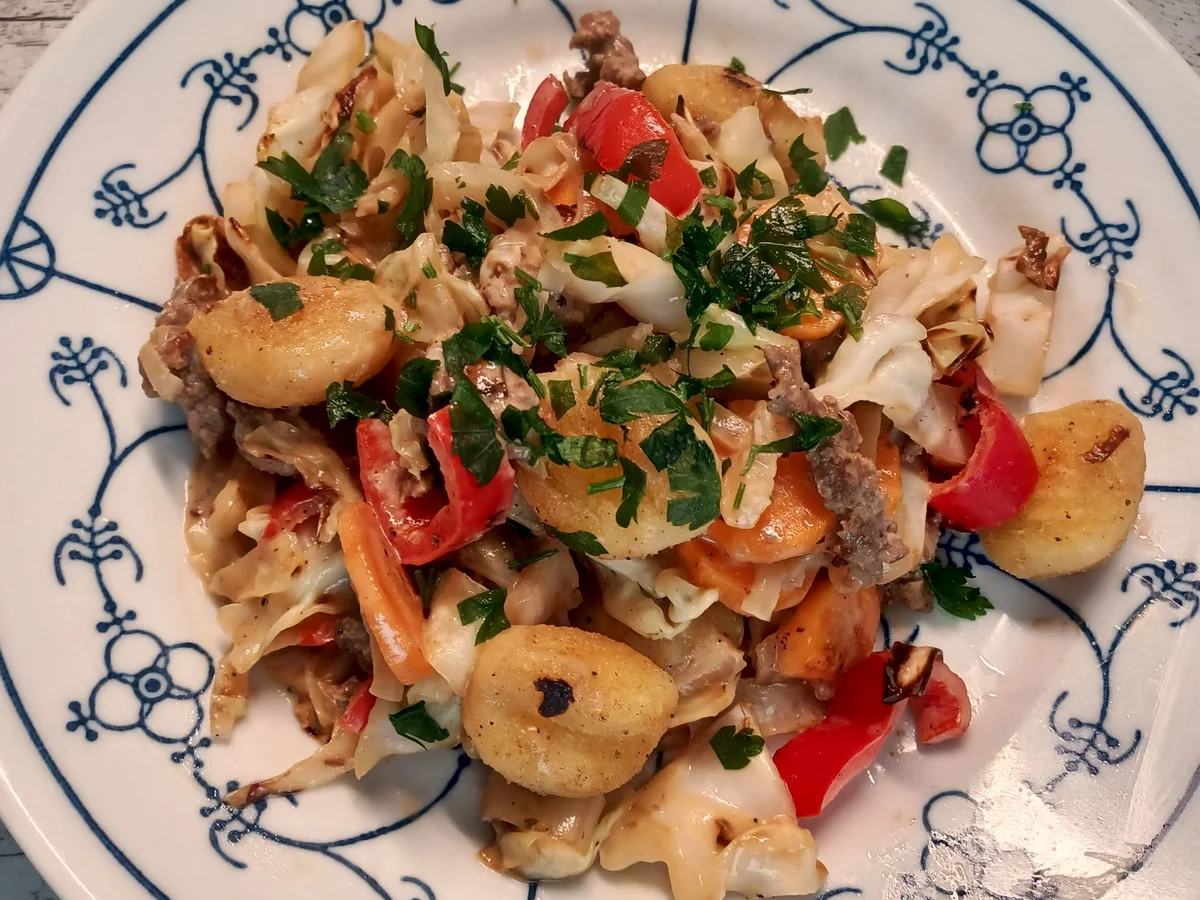 Rezept: Spitzkohlpfanne mit Gnocchi Bild Nr. 17444 Spitzkohlpfanne mit Gnocchi - Rezept - Bild Nr. 17444