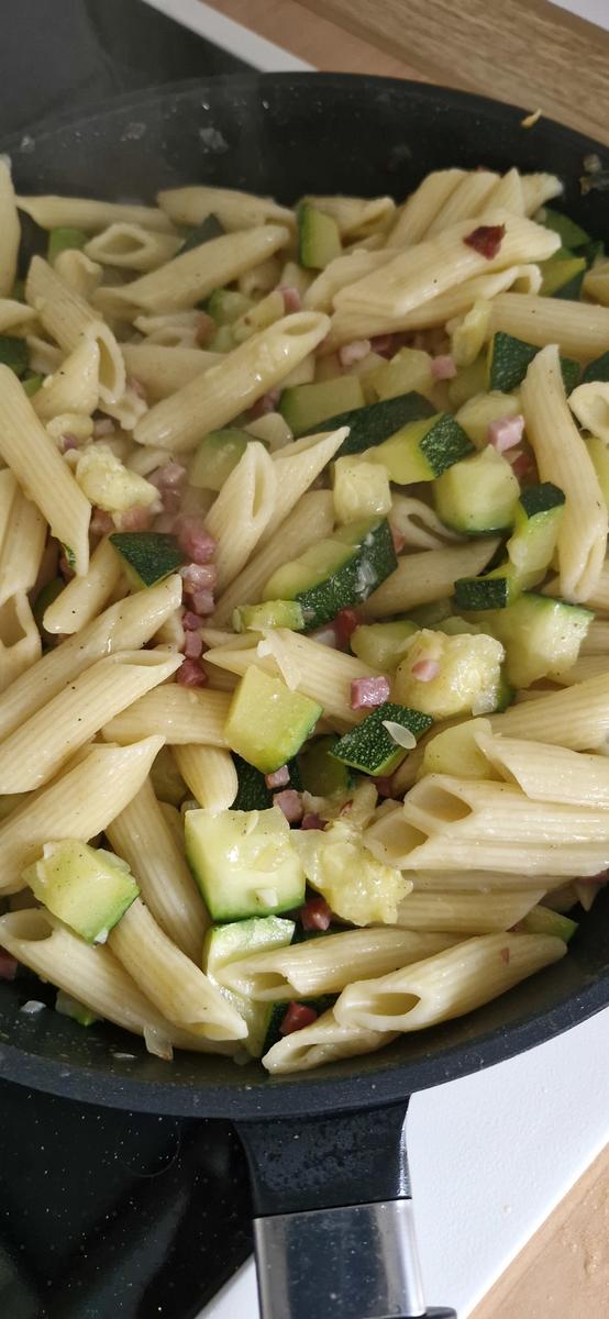 Zucchini - Carbonara - Rezept - Bild Nr. 17470