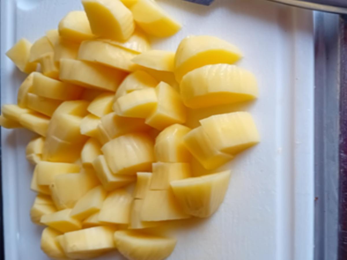 Samtige Kartoffelsuppe mit Garnelenspieß - Rezept - Bild Nr. 17456