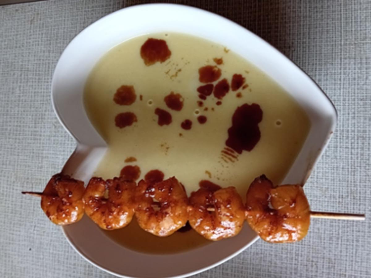 Samtige Kartoffelsuppe mit Garnelenspieß - Rezept - Bild Nr. 17470