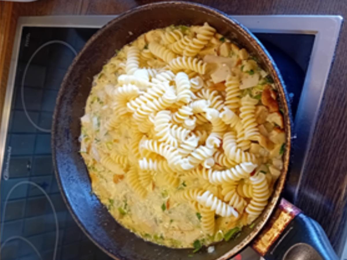 Fusilli-Pasta mit Steinpilzen - Rezept - Bild Nr. 10