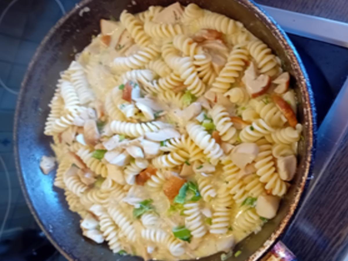 Fusilli-Pasta mit Steinpilzen - Rezept - Bild Nr. 11