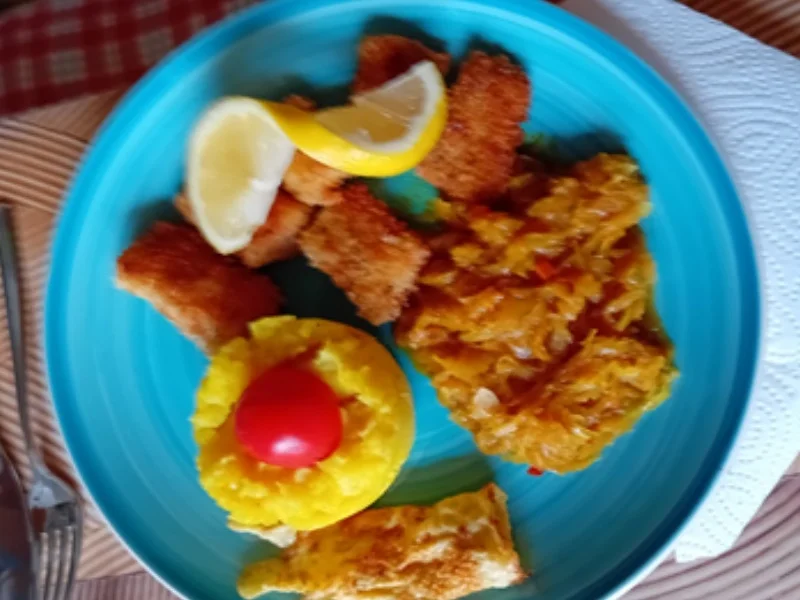 Rezept: Krosse Fischstäbchen mit Curry-Sauerkraut und Kartoffelstampf Bild Nr. 17455 Krosse Fischstäbchen mit Curry-Sauerkraut und Kartoffelstampf - Rezept - Bild Nr. 17455