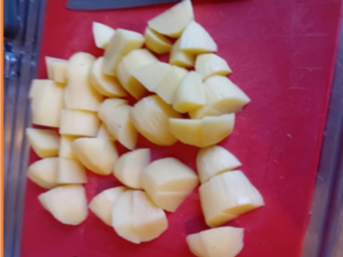 Krosse Fischstäbchen mit Curry-Sauerkraut und Kartoffelstampf - Rezept - Bild Nr. 17469