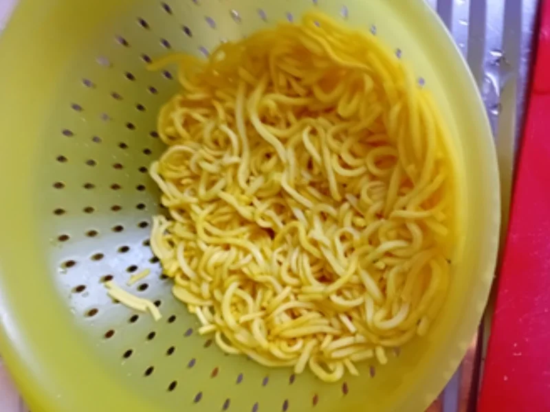 Nudeln nach Kanton-Art mit Brokkoli - Rezept - Bild Nr. 4