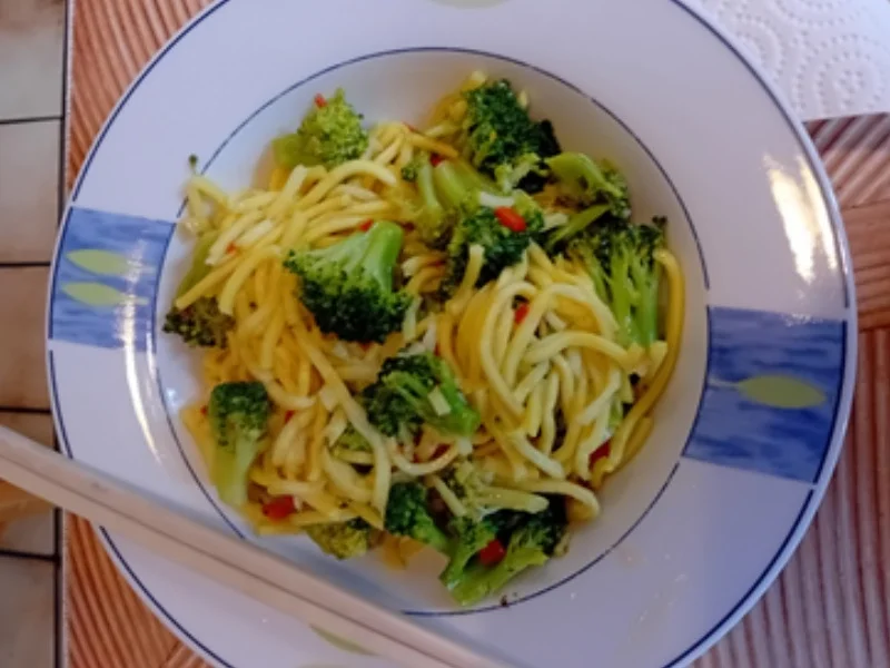 Nudeln nach Kanton-Art mit Brokkoli - Rezept - Bild Nr. 14
