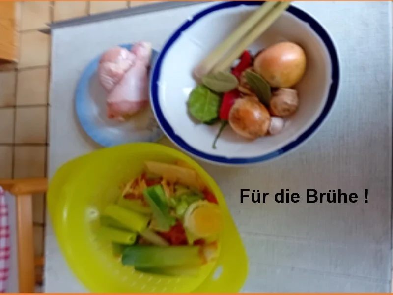 XXL-Suppe mit Gemüsemix, Hähnchenfleisch und Schnittnudeln - Rezept - Bild Nr. 3