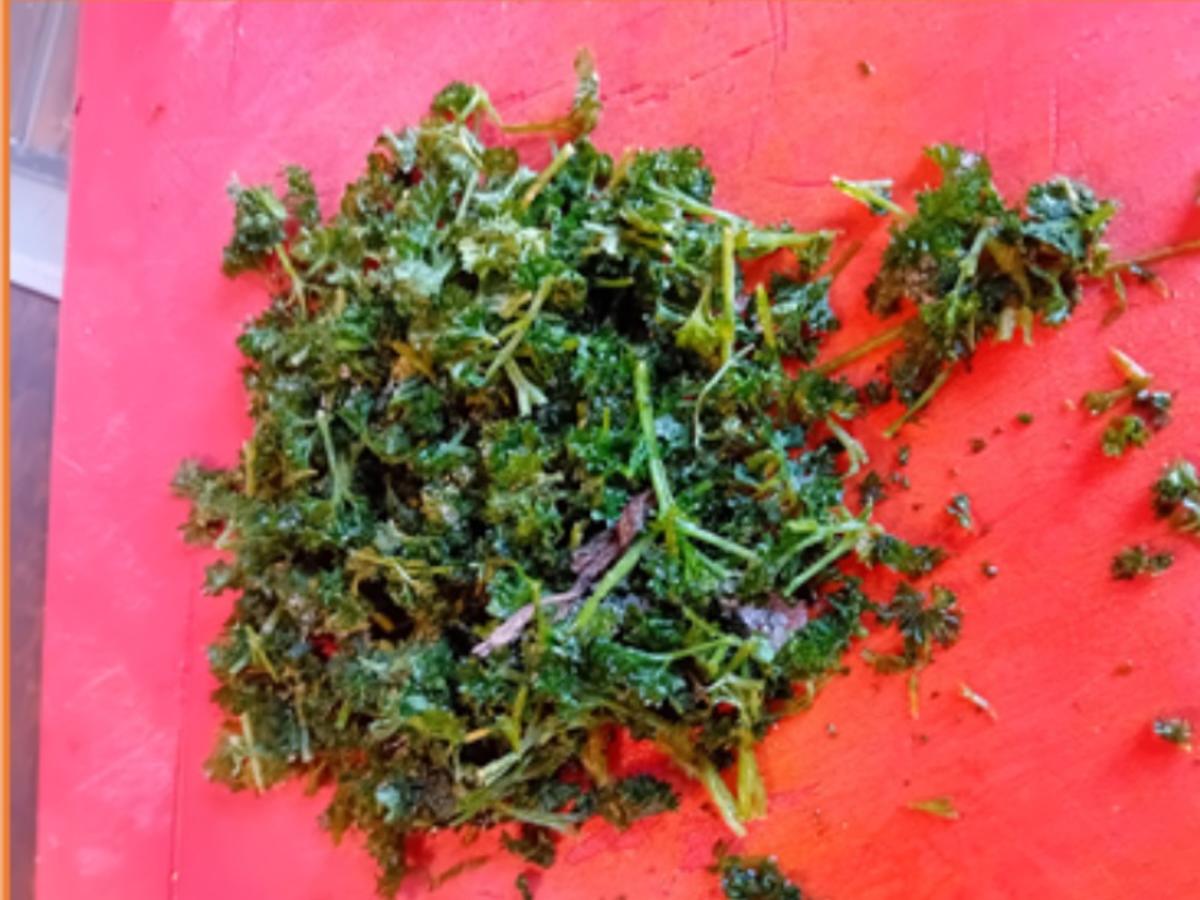 XXL-Suppe mit Gemüsemix, Hähnchenfleisch und Schnittnudeln - Rezept - Bild Nr. 11