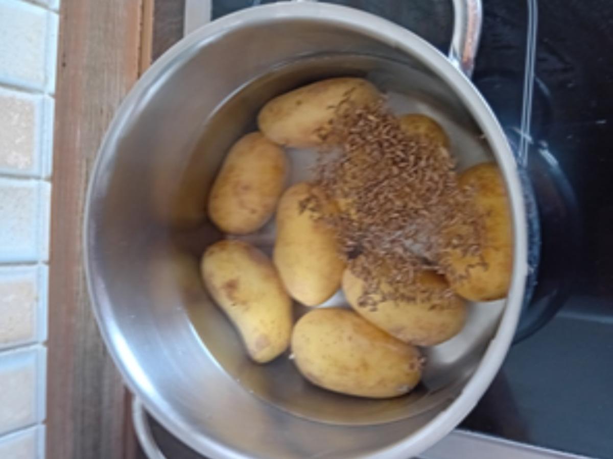 Schlemmer-Filet mit Butter-Buschbohnen und Kümmel-Pellkartoffeln - Rezept - Bild Nr. 7
