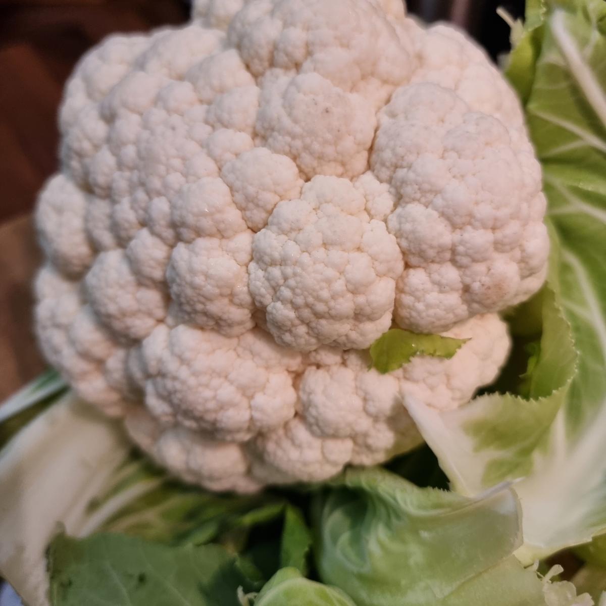 Kartoffel-Blumenkohl-Gemüse mit Geflügel-Wiener-Würstchen - Rezept - Bild Nr. 17456