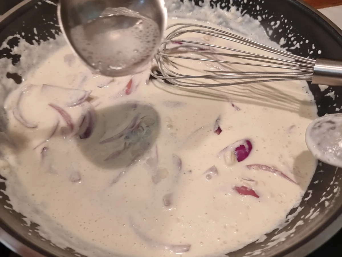 Kartoffel-Blumenkohl-Gemüse mit Geflügel-Wiener-Würstchen - Rezept - Bild Nr. 17463