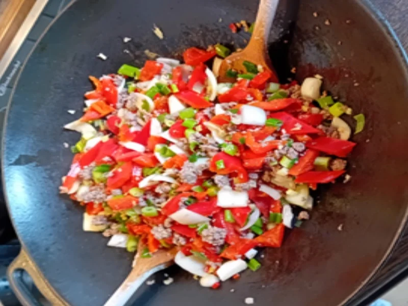 Curry-Rinderhackfleisch-Paprika-Zwiebel-Wok mit Basmatireis - Rezept - Bild Nr. 11