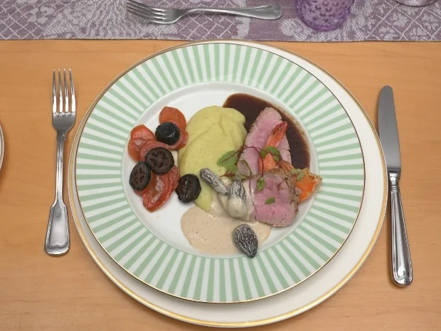 Kalbsfilet mit Lauchpüree, Vanillekarotten und Gebirgsgarnelen - Rezept - Bild Nr. 17457