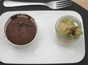 Schokokuchen mit Pistazieneis und eingelegten Birnen - Rezept - Bild Nr. 17457