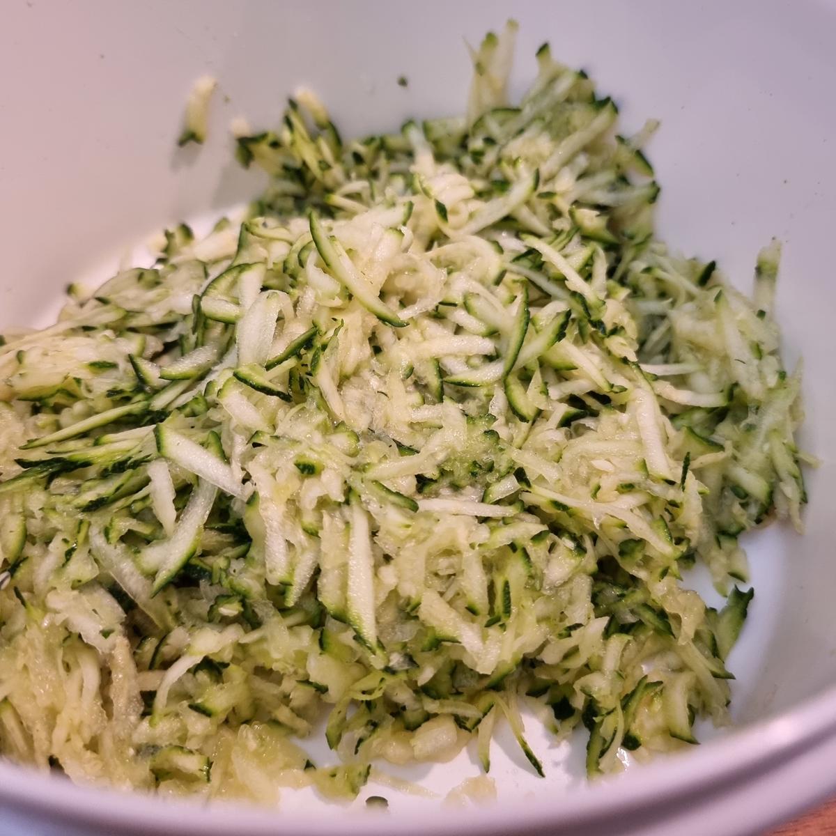 Zucchini-Puffer - Rezept - Bild Nr. 17468