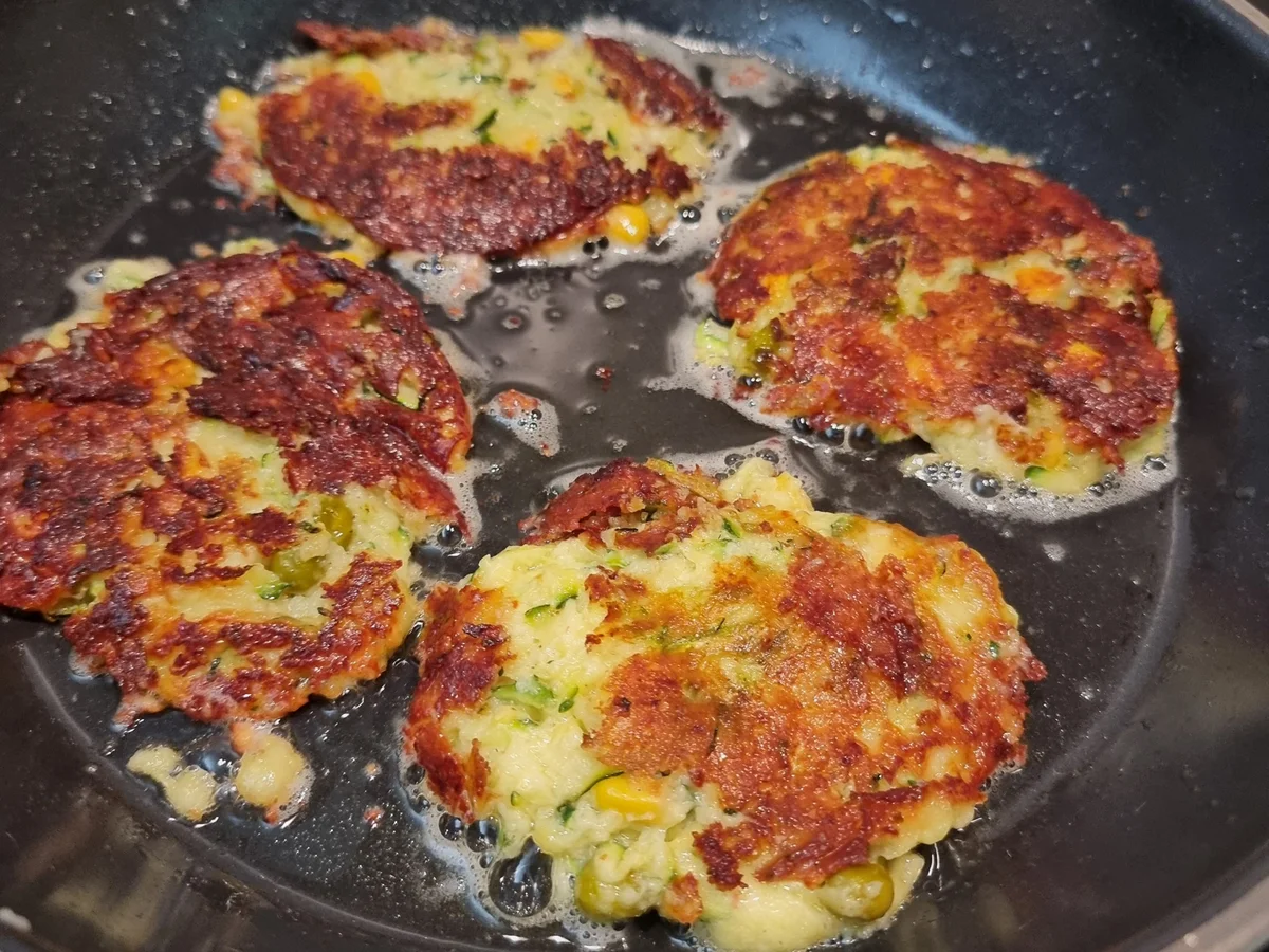 Zucchini-Puffer - Rezept - Bild Nr. 17478
