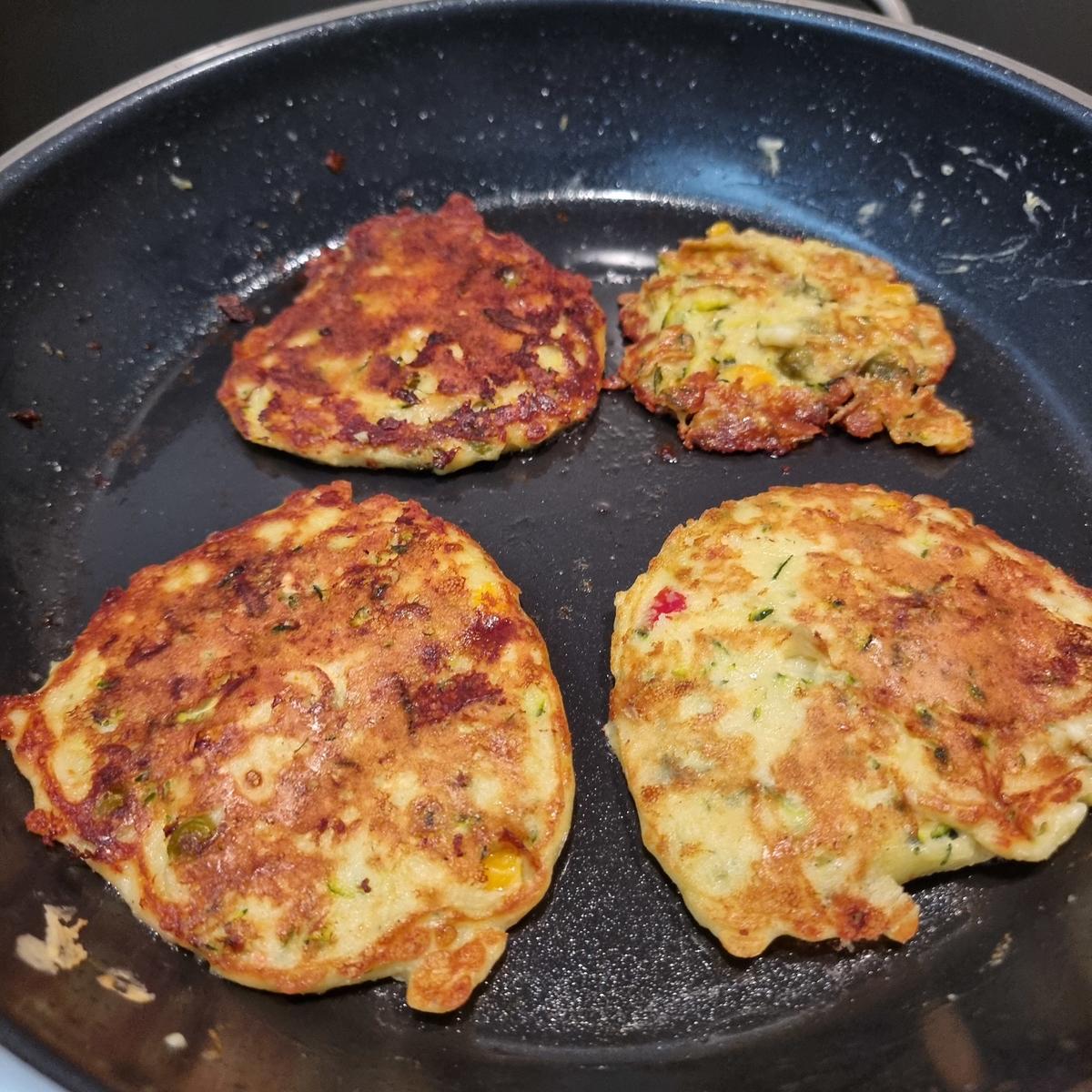 Zucchini-Puffer - Rezept - Bild Nr. 17479