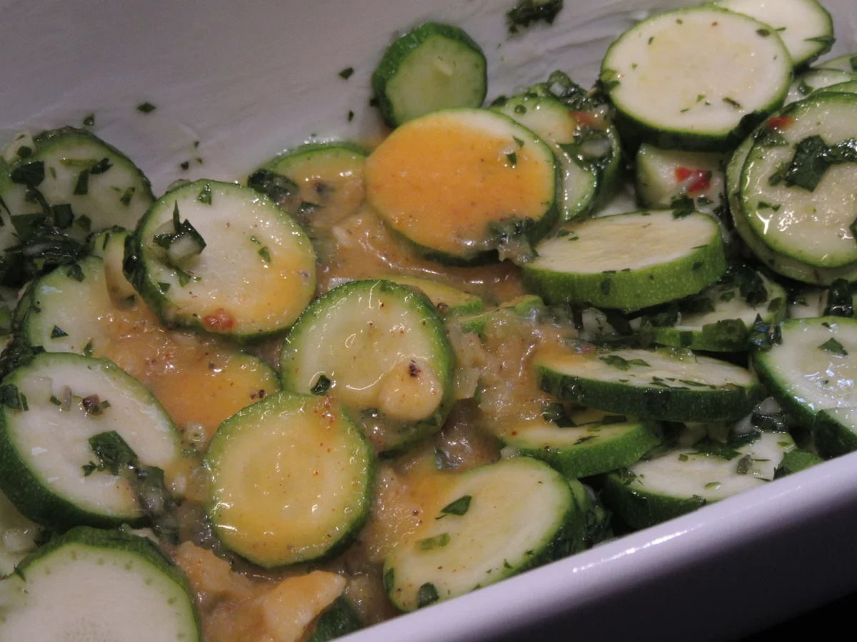 Gemüse: Knoblauchzucchini - Rezept - Bild Nr. 17470