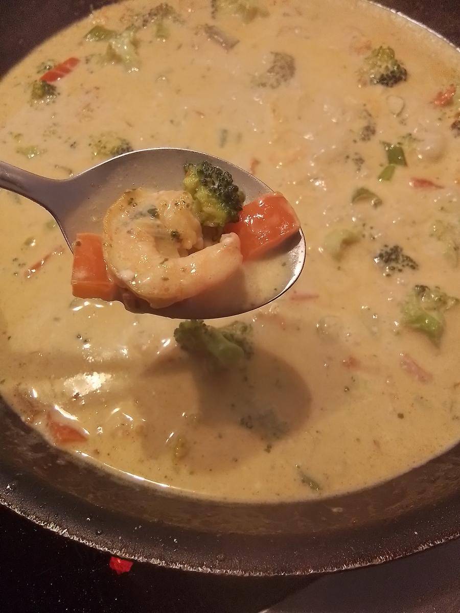 Garnelenpfanne mit Gemüse und braunem Reis - Rezept - Bild Nr. 17466