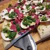 Flammkuchen mit Rinder-Carpaccio - Rezept - Bild Nr. 17466