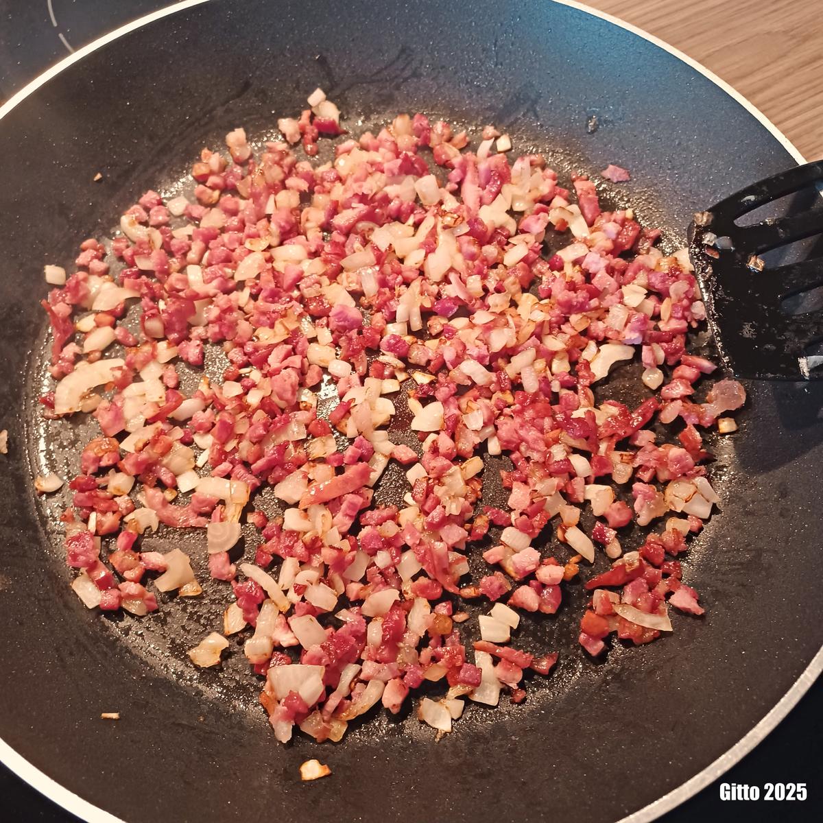 Kartoffelauflauf mit Schweinerücken , Champignons und Zwiebeln - Rezept - Bild Nr. 17468