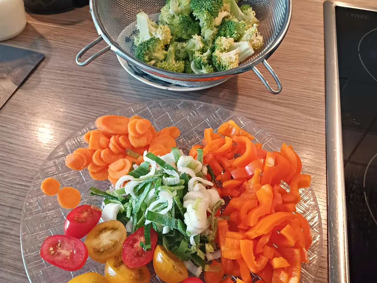 Maultaschenpfanne mit viel Gemüse - Rezept - Bild Nr. 17468