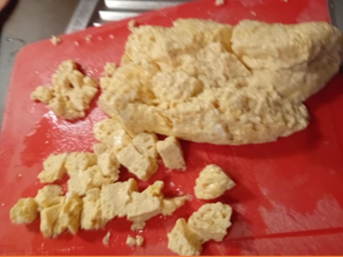 Hühnersuppe mit schwäbischen Nudeln, Möhren und Eierstich - Rezept - Bild Nr. 10