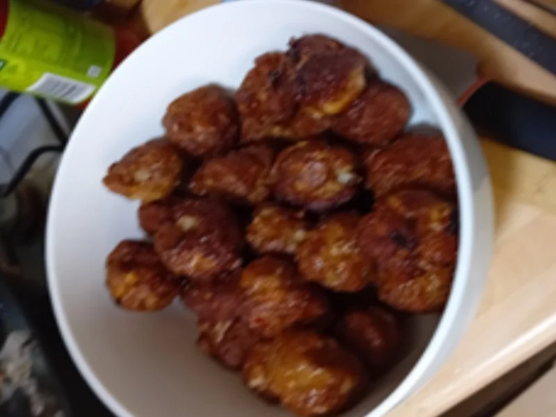 Rinderhackfleischbällchen mit Curry-Reis-Gemüsemix im Wok - Rezept - Bild Nr. 17484